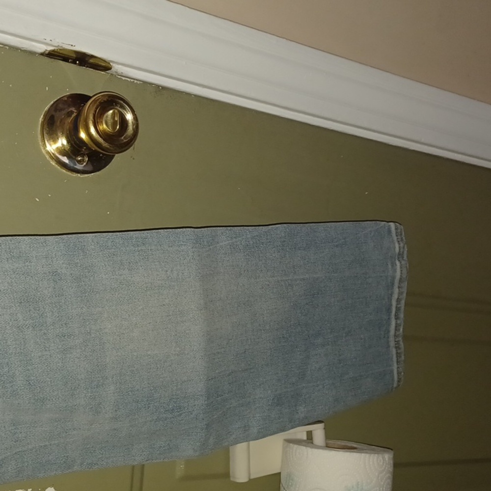 Mens American Eagle Jean - Picture 6 of 8